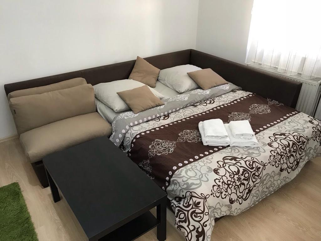 Gil Apartments, Квартира Студия В Самом Центре Пл Петефи Uschhorod Exterior foto